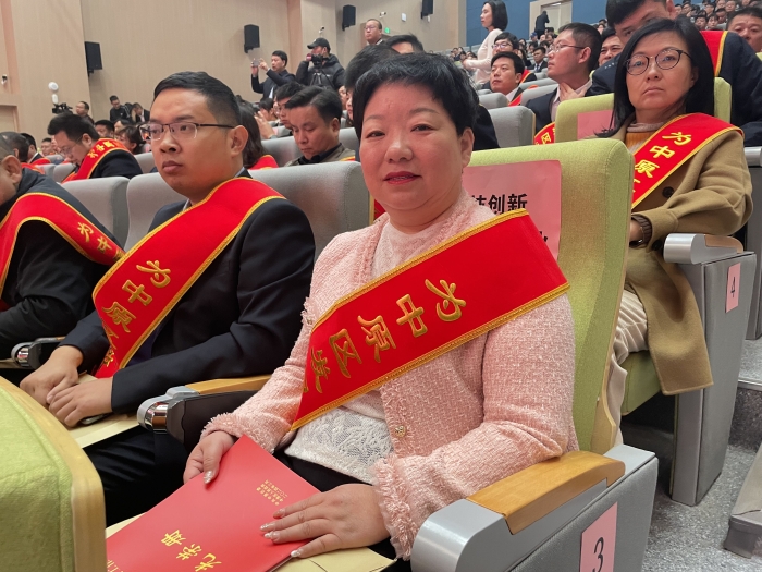 鄭州金泰制罐有限公司榮獲中原區(qū)2023年度科技創(chuàng)新“突出貢獻企業(yè)”獎項 